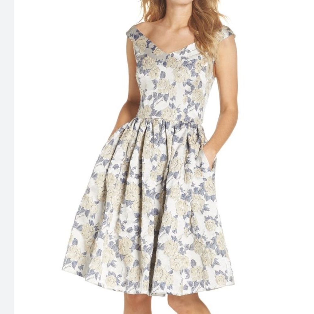 Gal Meets Glam Ava fit and flare floral dress 6